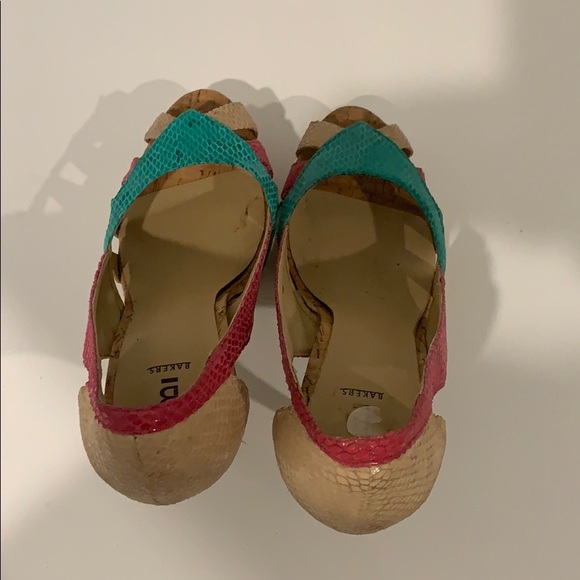 Bakers Peep Toe Pumps - Picture 7 of 16